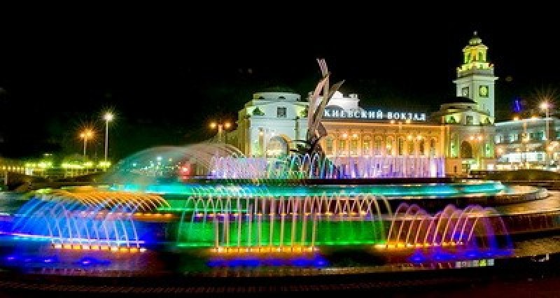 Svetodiodnyi fontan Pokhishchenie Evropy