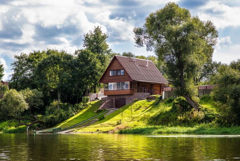 дом у воды